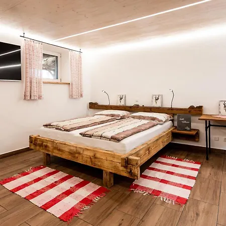 Biohof Abraham - Hofkaeserei Apartament Gossenreith